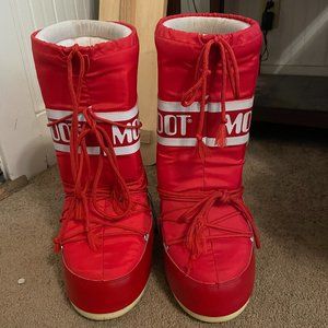 Moon Boots